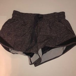 Hotty Hot Lululemon Shorts SIZE 4- Reg 2.5!!